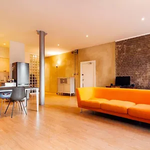 https://quirky-and-cool-loft-in-the-heart-of-shoreditch.brighton-hotels-england.com