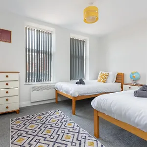 https://heritage-house-apartments.hotelsin-chester.com